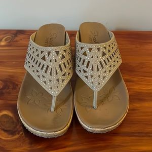 Skechers Luxe Foam Wedge Sandals